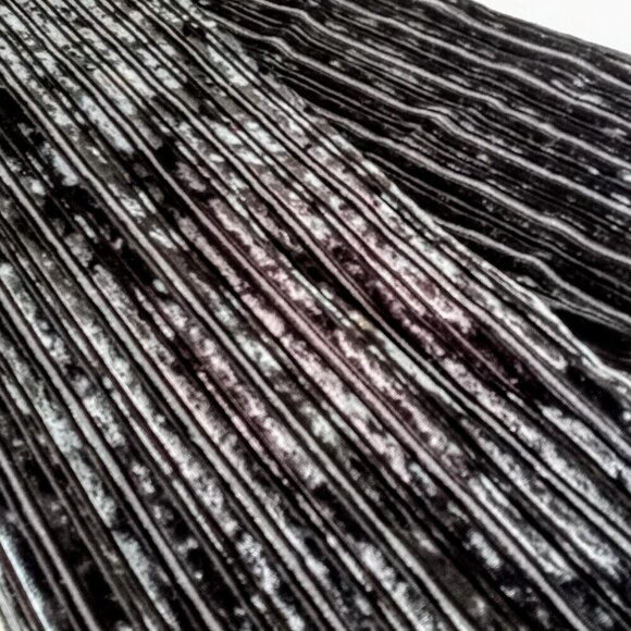 Sisley Charcoal Grey Velvet Stripe Oblong Scarf - Picture 3 of 4